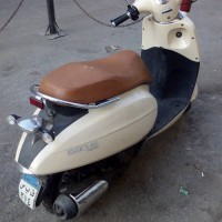 scooter bike SAHCE AMICI 2<i title="Details removed by SharmWomen"> [Details removed by SW] </i>CC