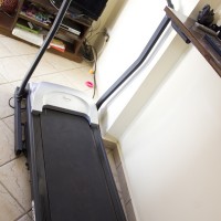 Electronic treadmill