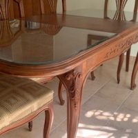 Extendable Dining Table and 6 Chairs for Sale