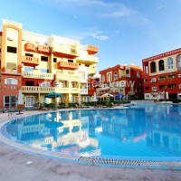 FOR RENT !!! Two bedroom apartment in Maraqia Resort, Nabq. Pets allowed.