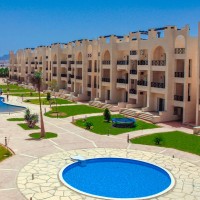 Apartment for sale in Sunny lakes.